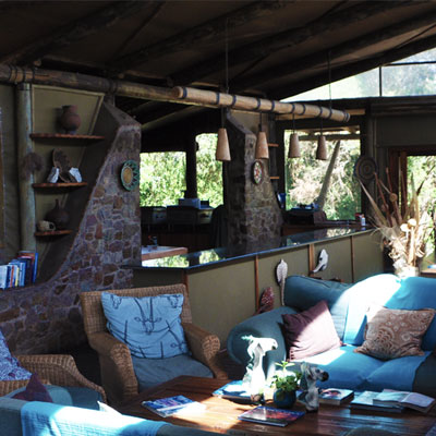 Der Hauptbereich der River Lodge