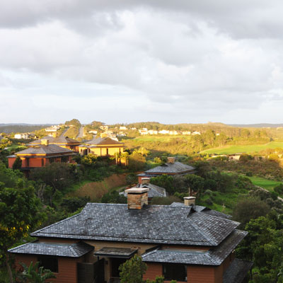 Blick aus der Suite über Anlage und Golfplatz des Pezula-Golf-Resort