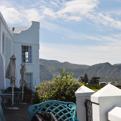 Auf der Terrasse des 'The Marine'