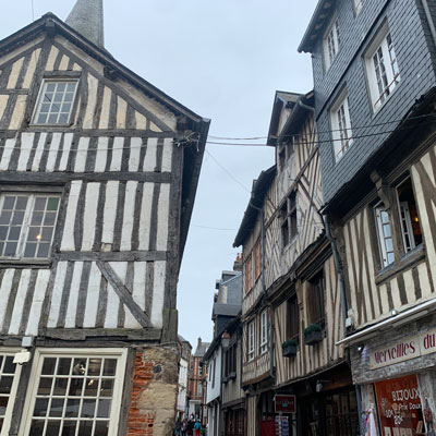 Die Altstadt ist sehr pittoresk in Honfleur